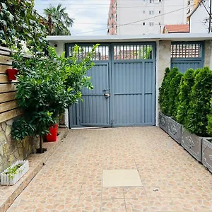 Mishel House Appartement