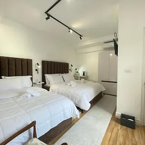 Nela Hotel